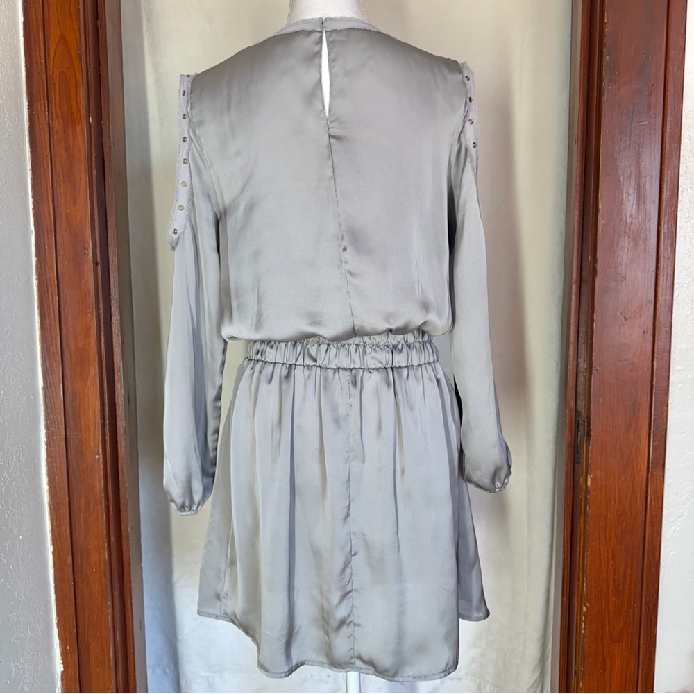 Boston Proper Satin Mini Dress Rivets Gray Silver V-Neck Cut Out Sleeves Sz XS - Picture 6 of 13